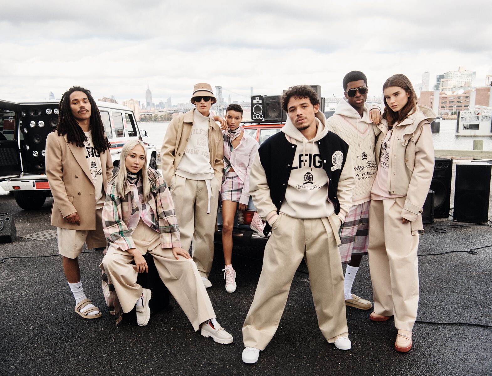 TOMMY HILFIGER CELEBRATES ICONIC STYLE WITH SPRING 2022 “MAKE YOUR MOVE