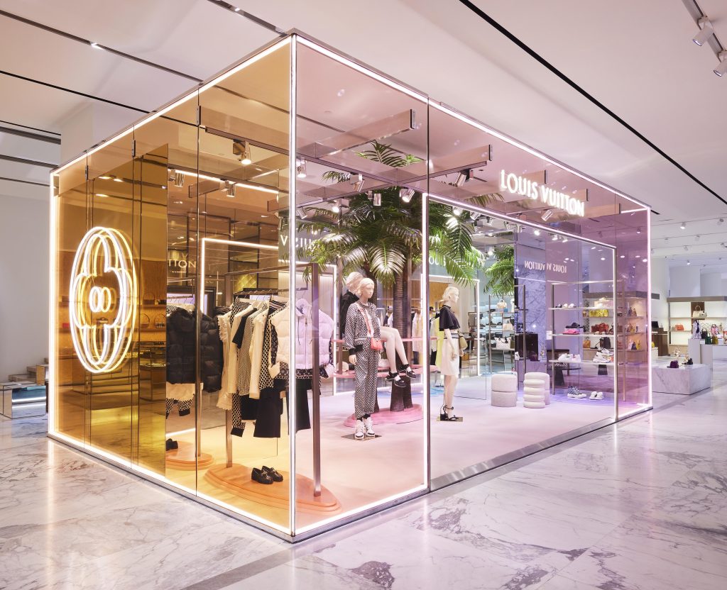 Louis Vuitton Men's Spring/ Summer 2022 Pop Up Store Di Plaza