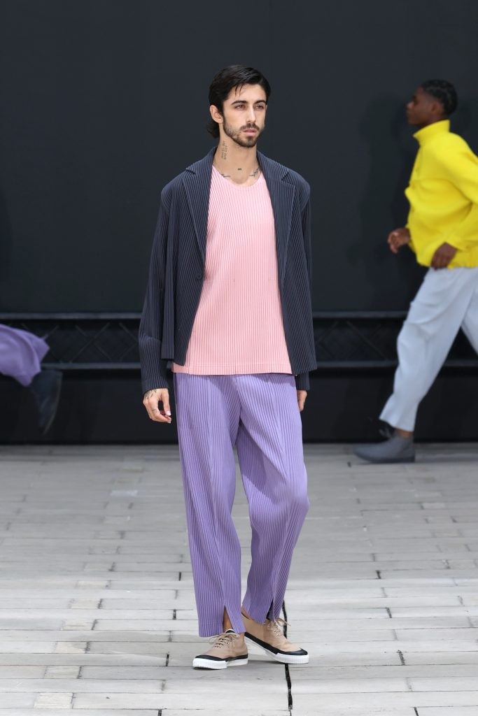 ISSEY MIYAKE PRESENTS HOMME PLISSÉ SPRING SUMMER 2023 collection