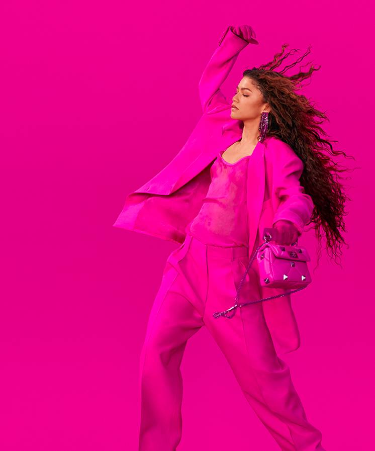ZENDAYA AND LEWIS HAMILTON-THE NEW VALENTINO PINK PP CAMPAIGNS - Numéro ...