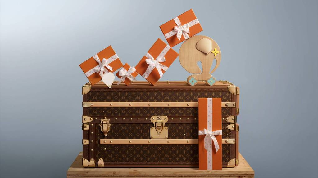 Louis Vuitton Large Gift Box - clothing & accessories - by owner