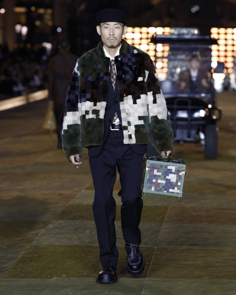 In LVoe with Louis Vuitton  Mens accessories fashion, Mens